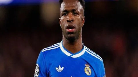 宁波町渥防守解析：大乐透期号专家质合推荐前区十码